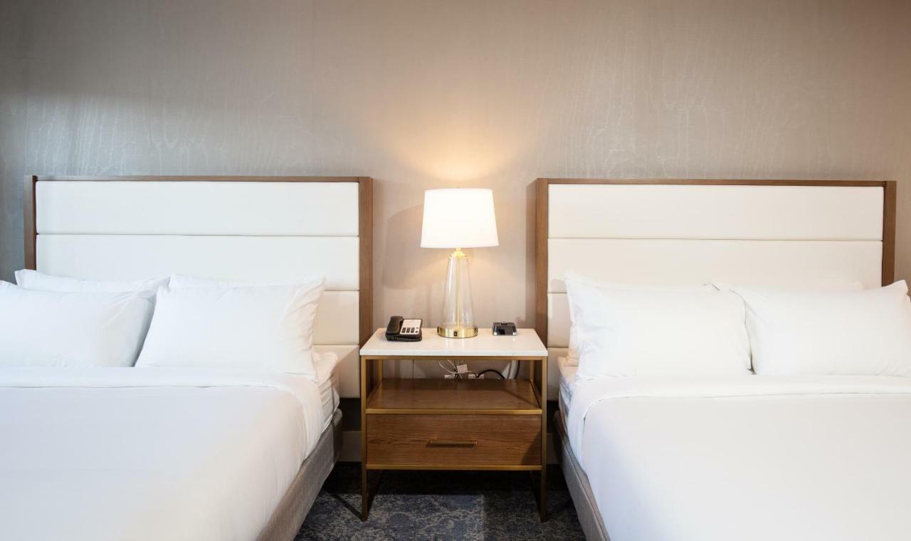 Pomeroy Hotel Fort Mcmurray Extérieur photo