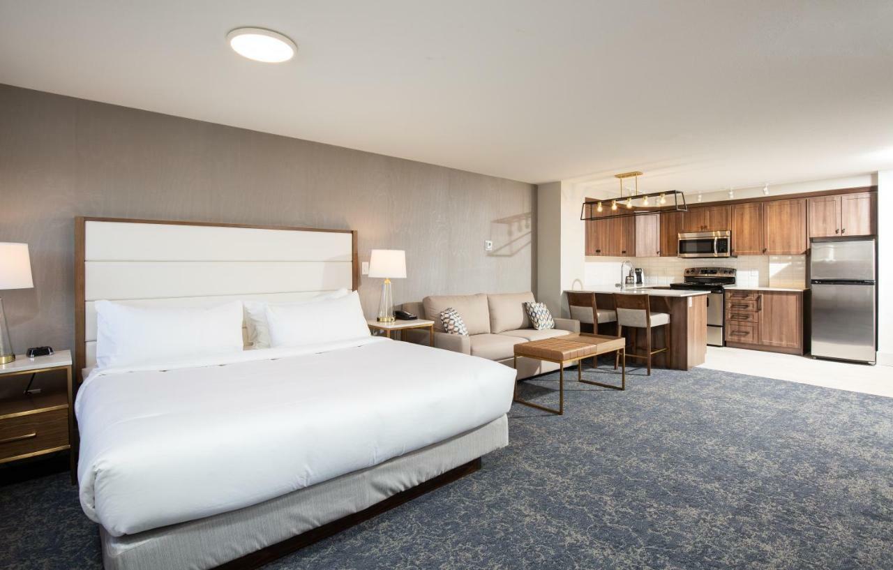 Pomeroy Hotel Fort Mcmurray Extérieur photo